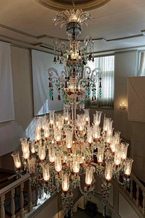 Chandelier (3)